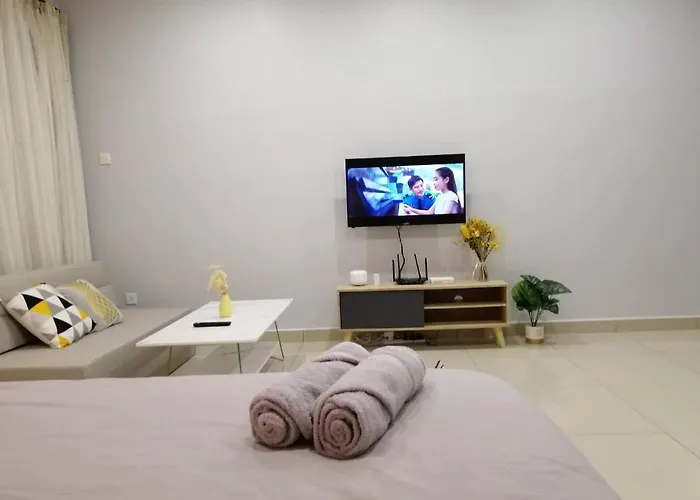 Johor Austin Toppen Romantic 2Pax Wifi Homestay