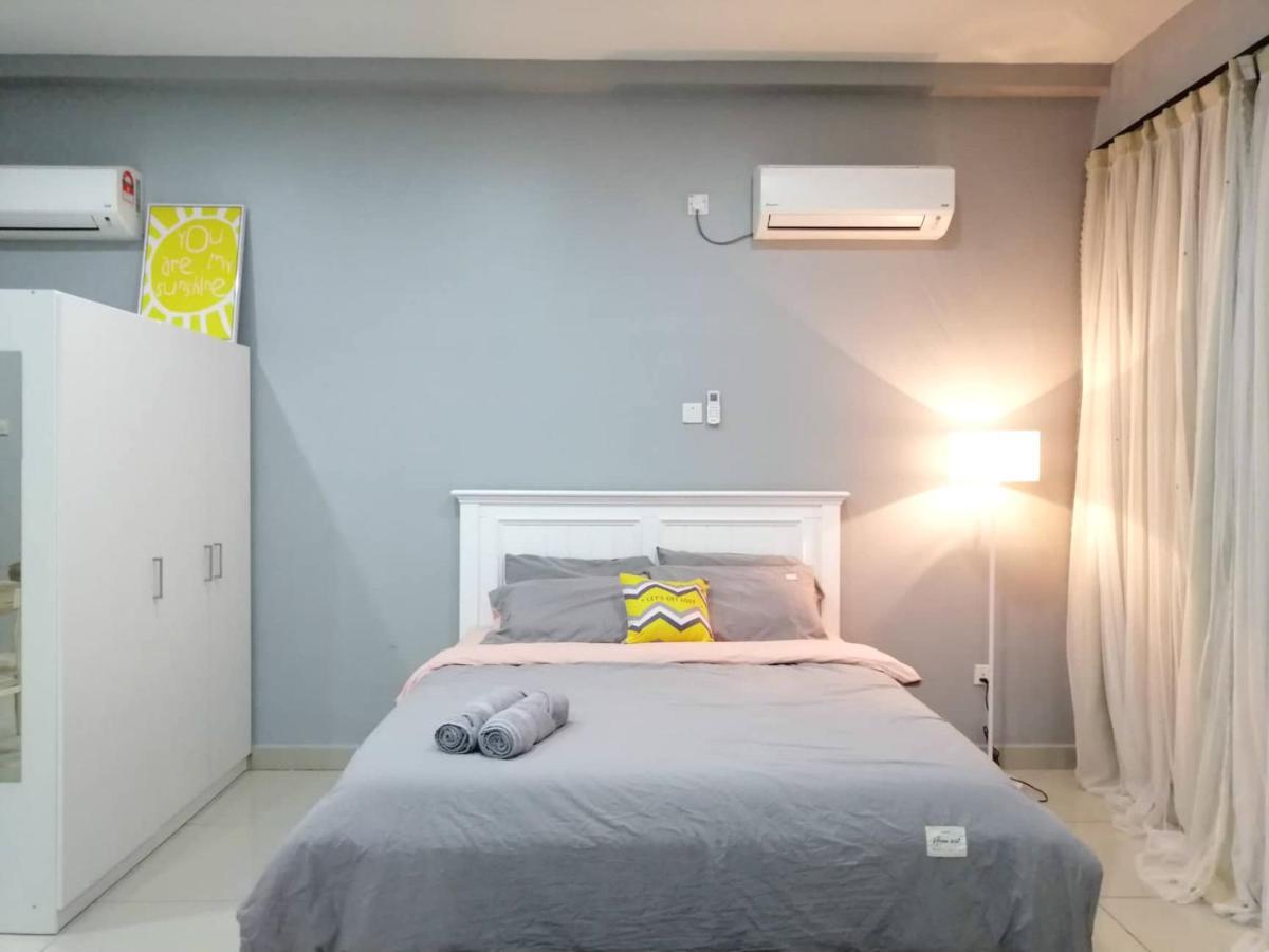 Pangsapuri Johor Austin Toppen Romantic 2pax Wifi *