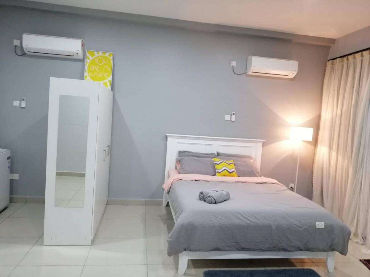 Pangsapuri Johor Austin Toppen Romantic 2pax Wifi *